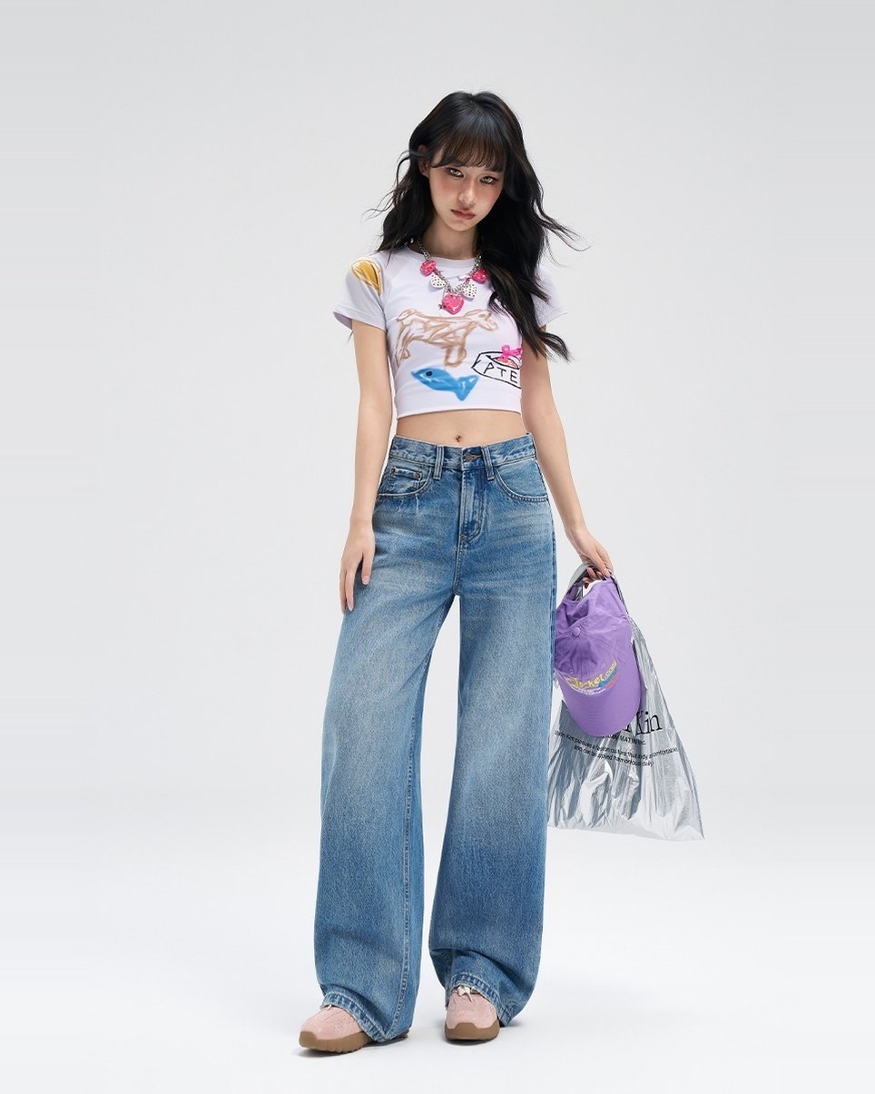 Straight-Leg Jean in mid wash, full length