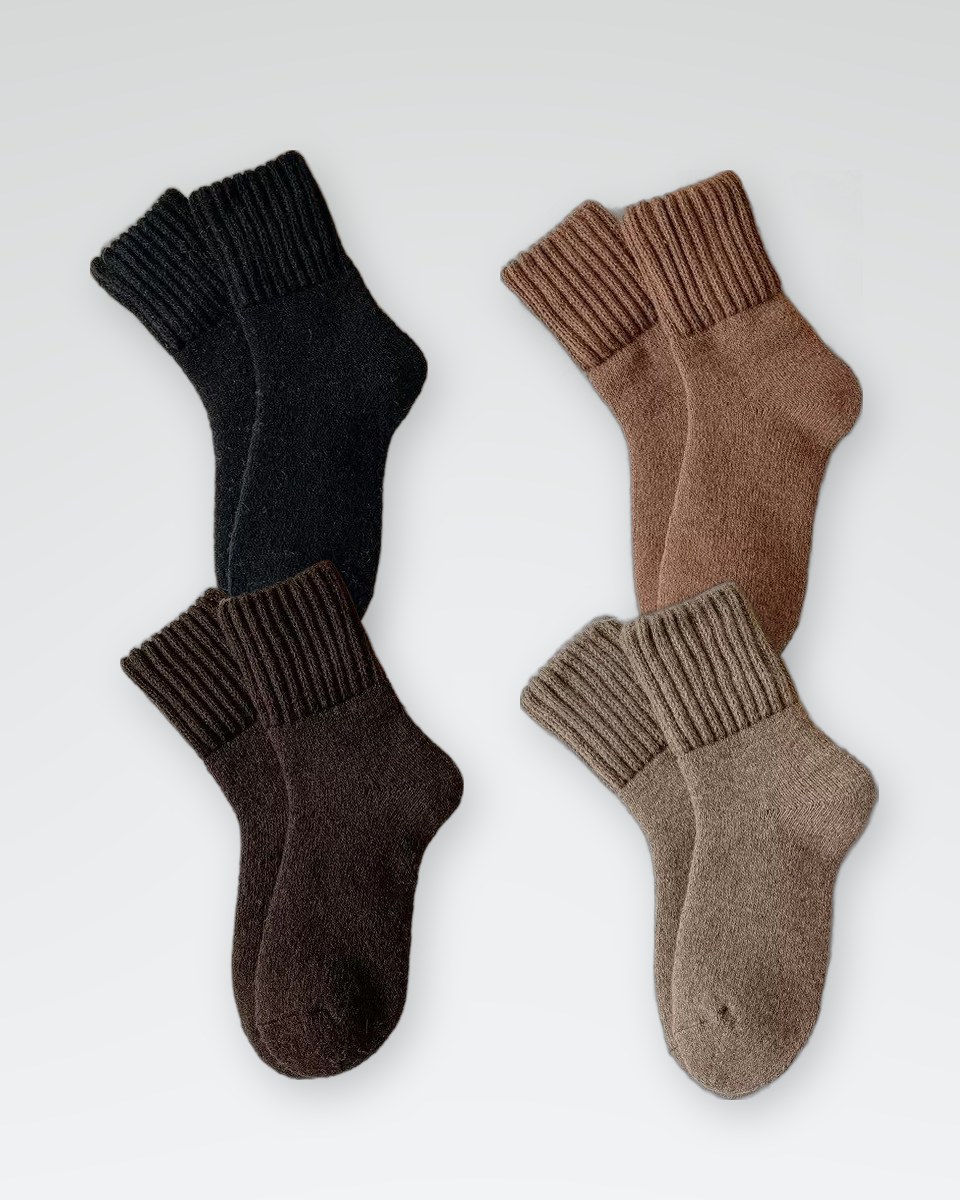 Fleece-lined socks in four colours